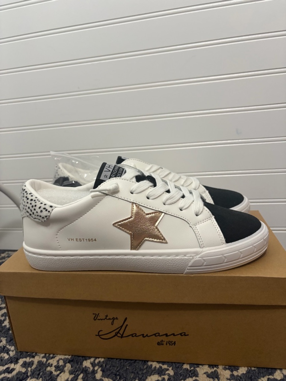 NWT- Vintage Havana White Sneakers with Black Toe and Gold Star Accent